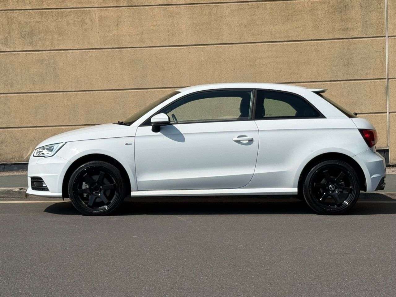 2015 AUDI A1 2015 AUDI A1