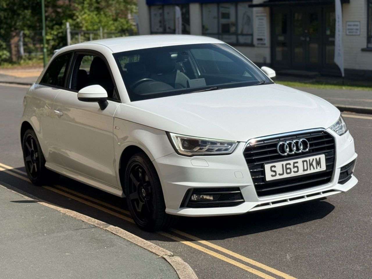 2015 AUDI A1 2015 AUDI A1