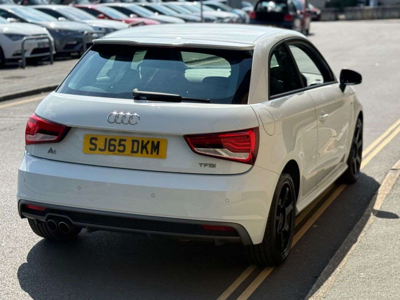 2015 AUDI A1 2015 AUDI A1