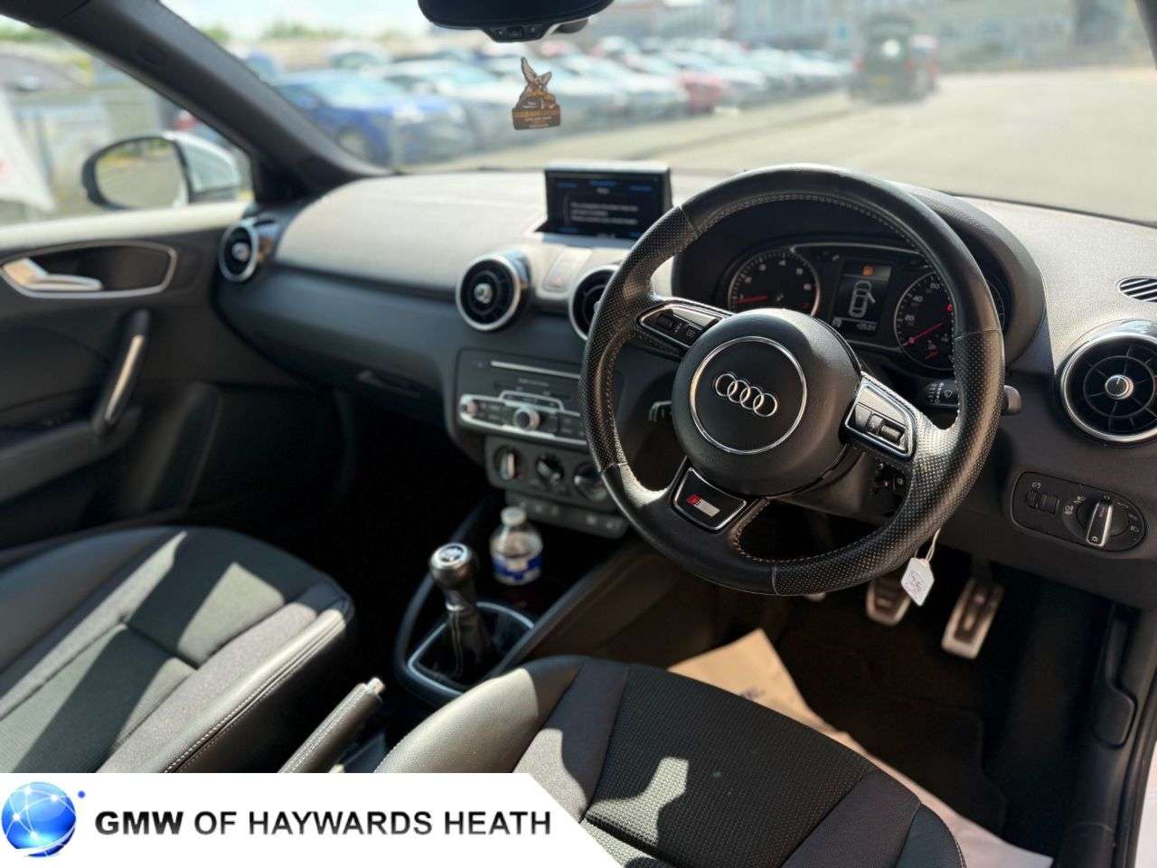 2015 AUDI A1 2015 AUDI A1