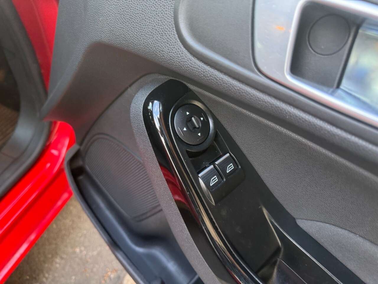 2015 FORD FIESTA 2015 FORD FIESTA
