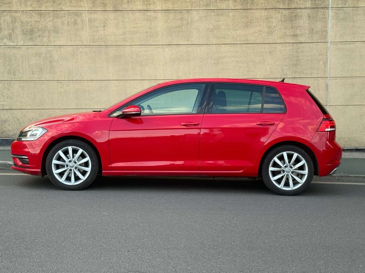 2018 VOLKSWAGEN GOLF 2018 VOLKSWAGEN GOLF