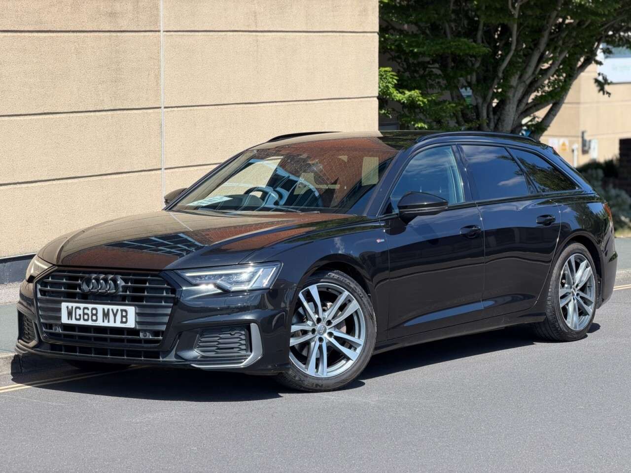 A 2018 AUDI A6 AVANT 2.0 TDI 40 S line Estate 5dr Diesel S Tronic Euro 6 (s/s) (204 ps) A 2018 AUDI A6 AVANT 2.0 TDI 40 S line Estate 5dr Diesel S Tronic Euro 6 (s/s) (204 ps)