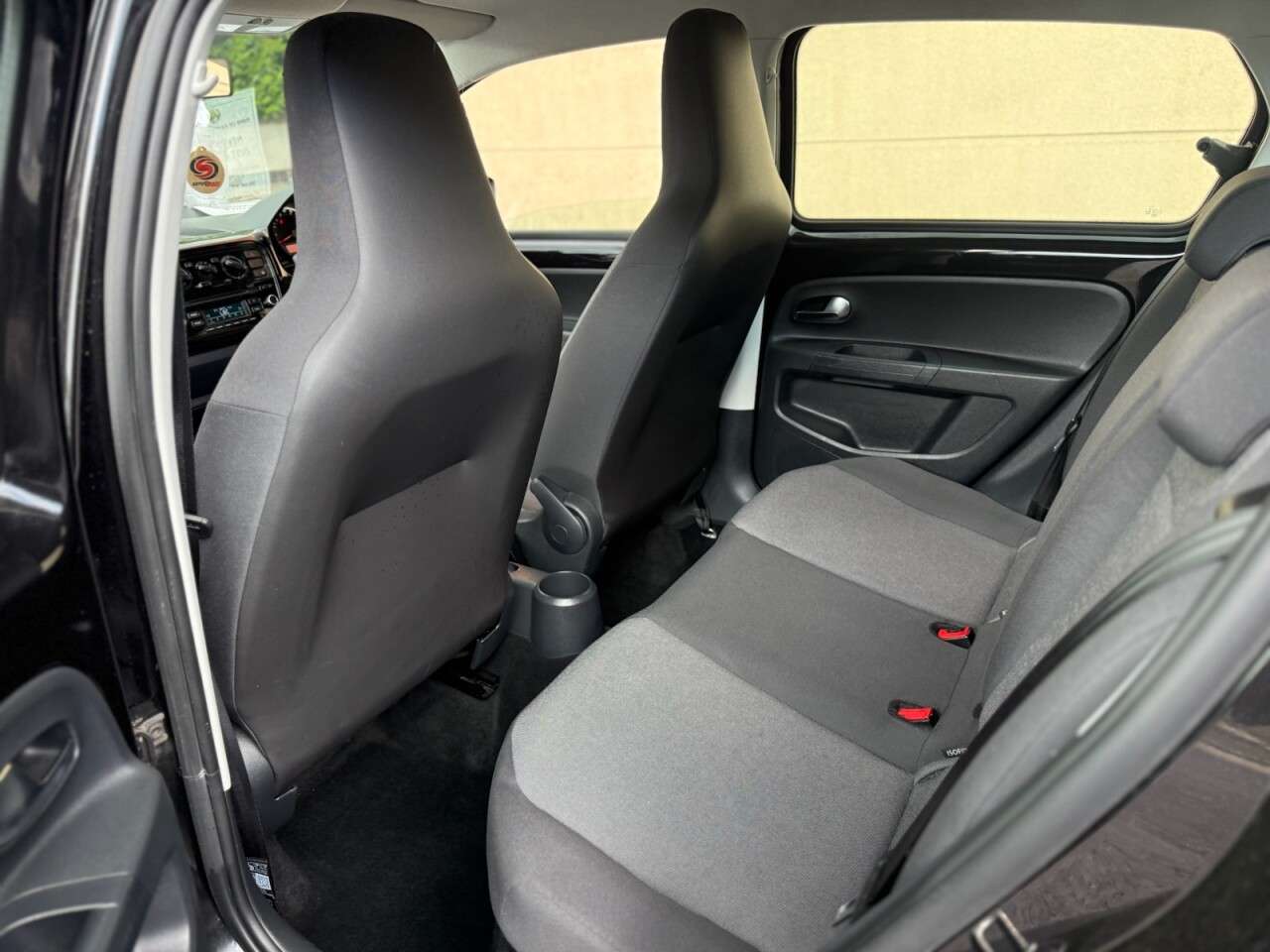 2015 VOLKSWAGEN UP! 2015 VOLKSWAGEN UP!