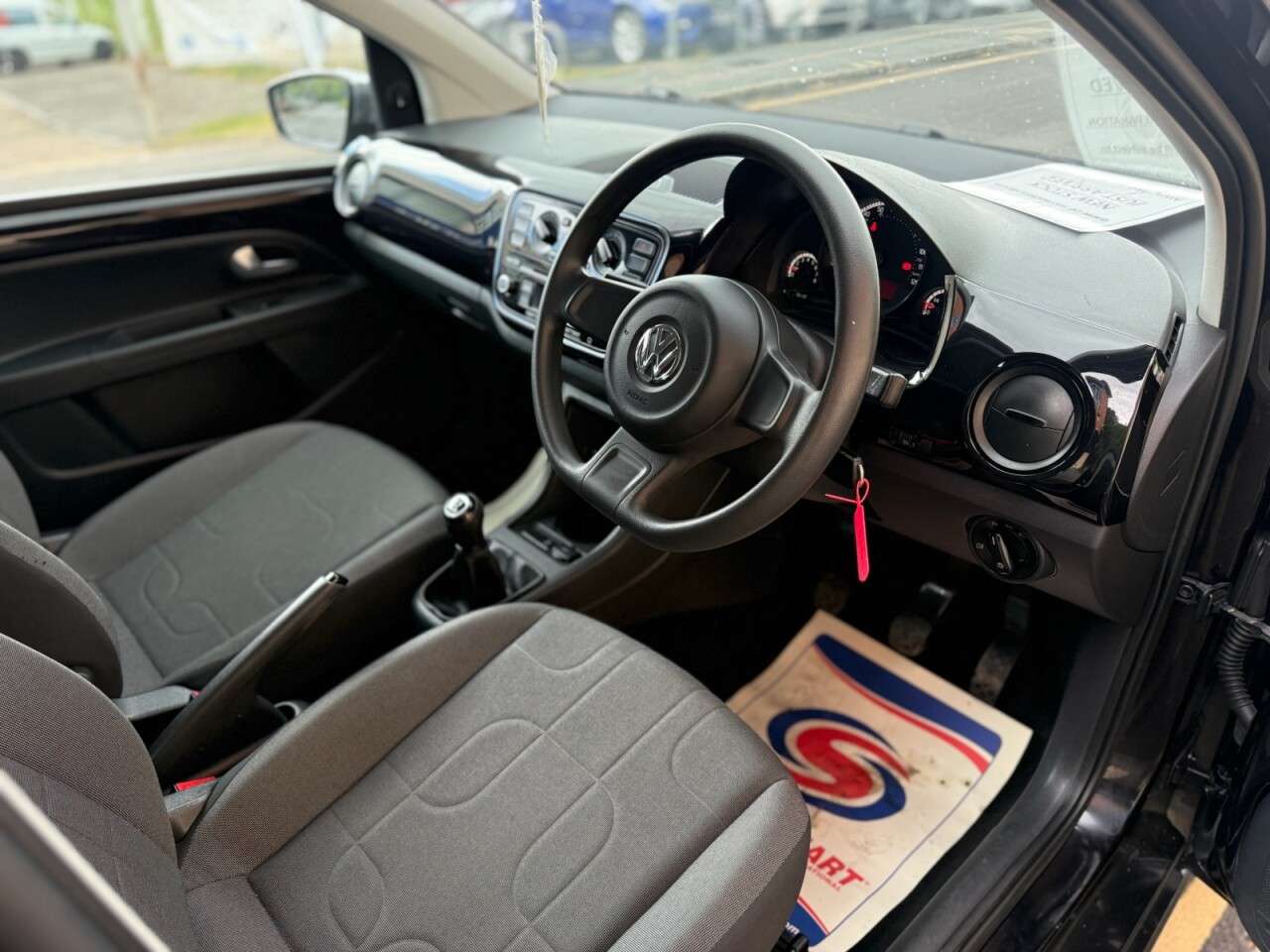 2015 VOLKSWAGEN UP! 2015 VOLKSWAGEN UP!