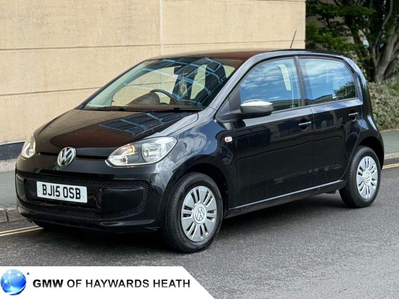 A 2015 VOLKSWAGEN UP! 1.0 Move up! Hatchback 5dr Petrol Manual Euro 5 (60 ps) A 2015 VOLKSWAGEN UP! 1.0 Move up! Hatchback 5dr Petrol Manual Euro 5 (60 ps)