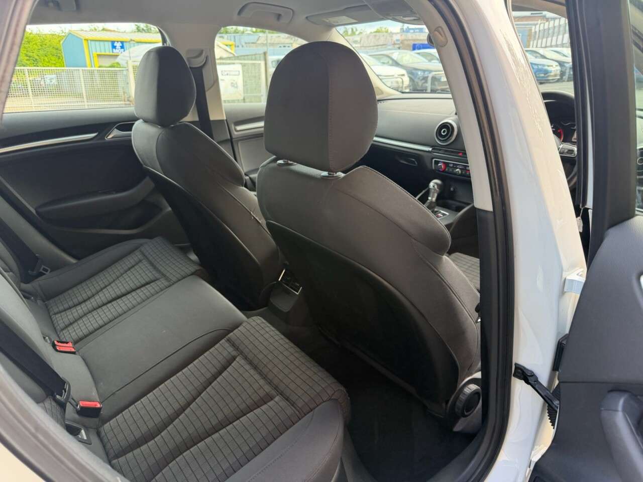 A 2015 AUDI A3 2.0 TDI Sport Sportback 5dr Diesel S Tronic Euro 6 (s/s) (150 ps) A 2015 AUDI A3 2.0 TDI Sport Sportback 5dr Diesel S Tronic Euro 6 (s/s) (150 ps)