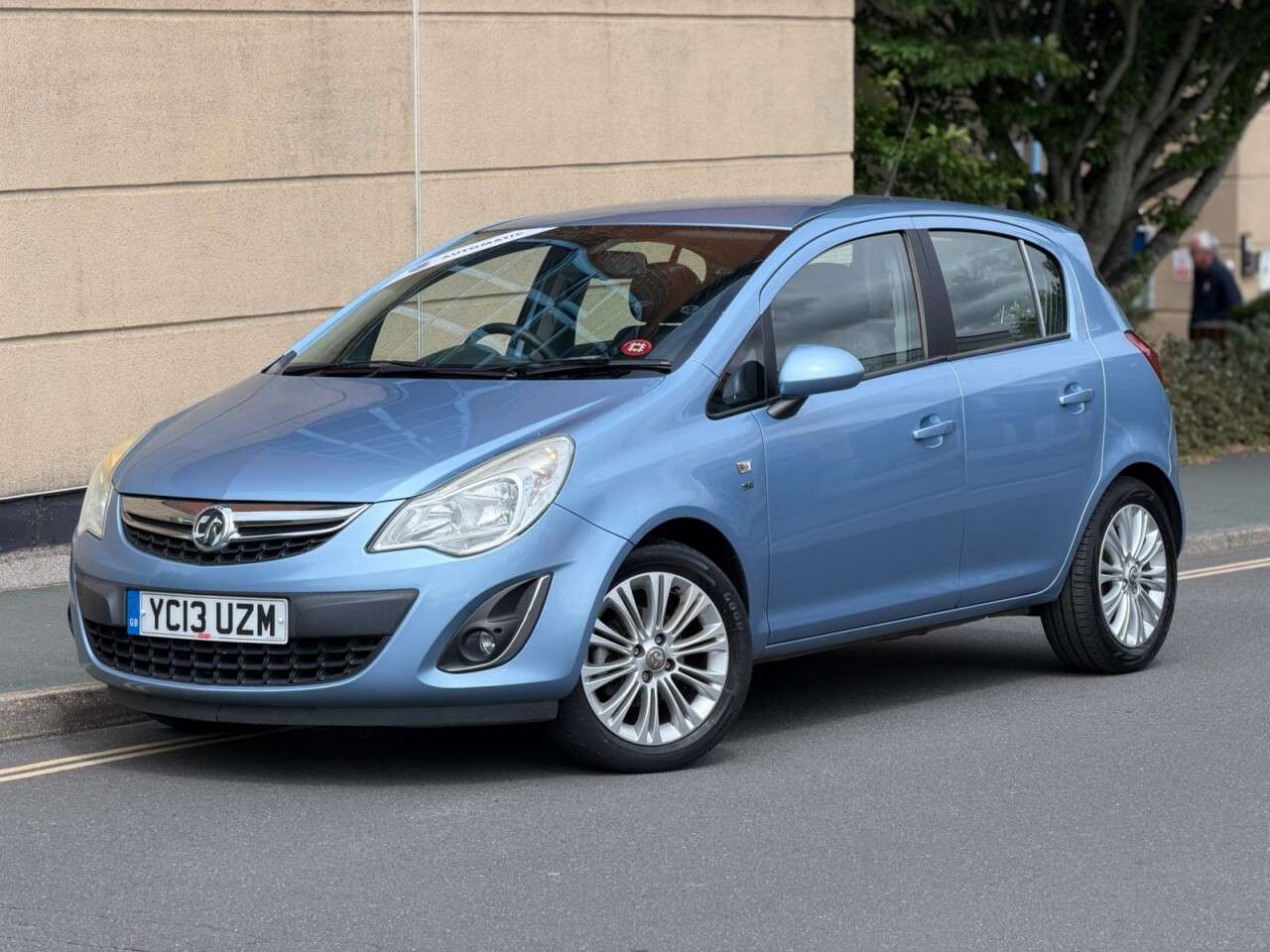 A 2013 VAUXHALL CORSA 1.4 16V SE Hatchback 5dr Petrol Auto Euro 5 (100 ps) A 2013 VAUXHALL CORSA 1.4 16V SE Hatchback 5dr Petrol Auto Euro 5 (100 ps)