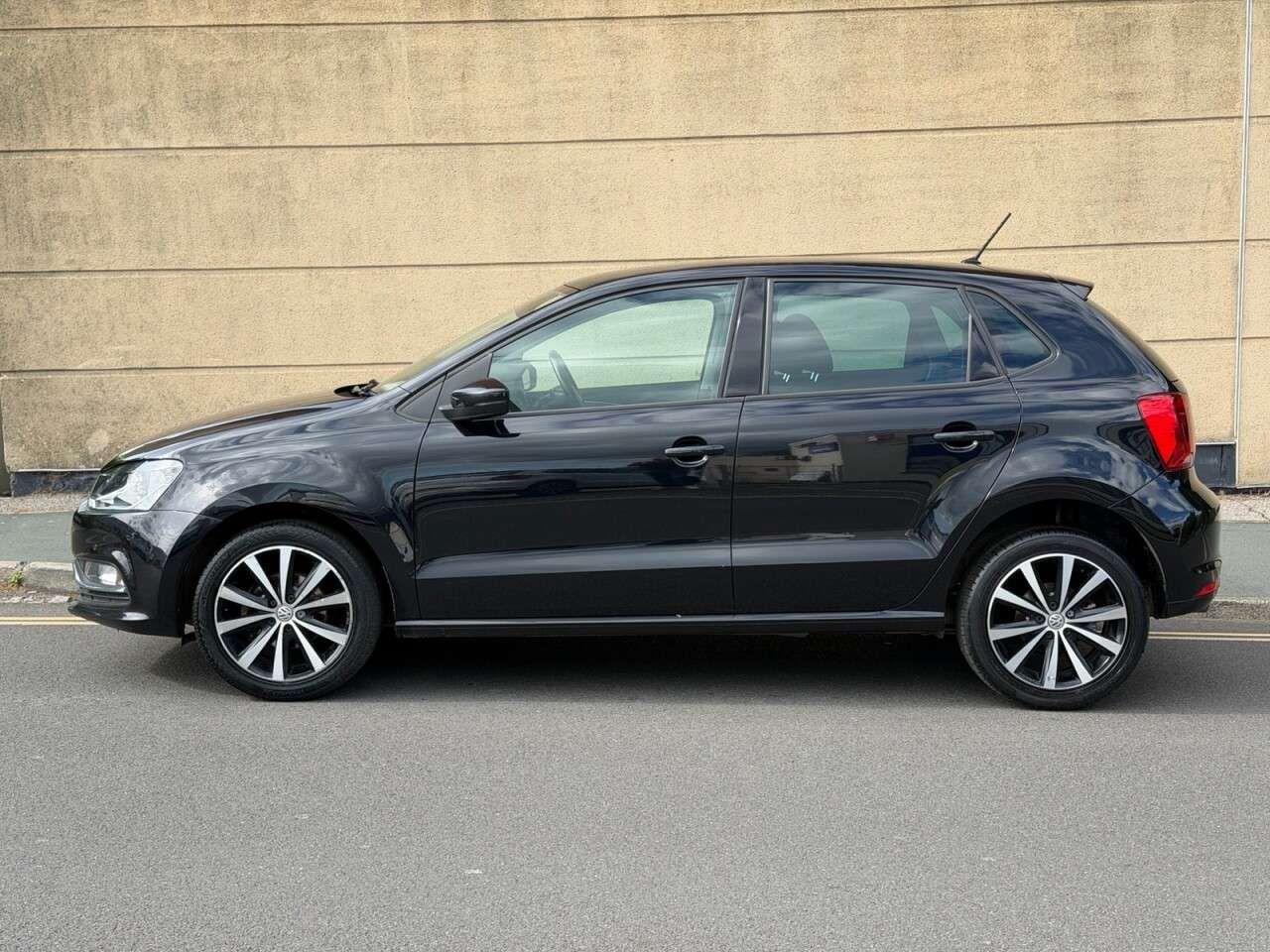 2017 VOLKSWAGEN POLO 2017 VOLKSWAGEN POLO
