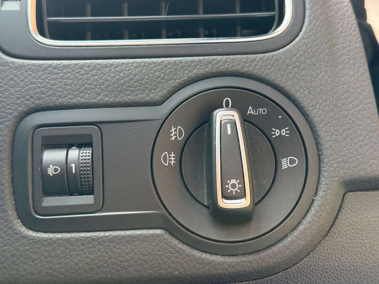 2017 VOLKSWAGEN POLO 2017 VOLKSWAGEN POLO