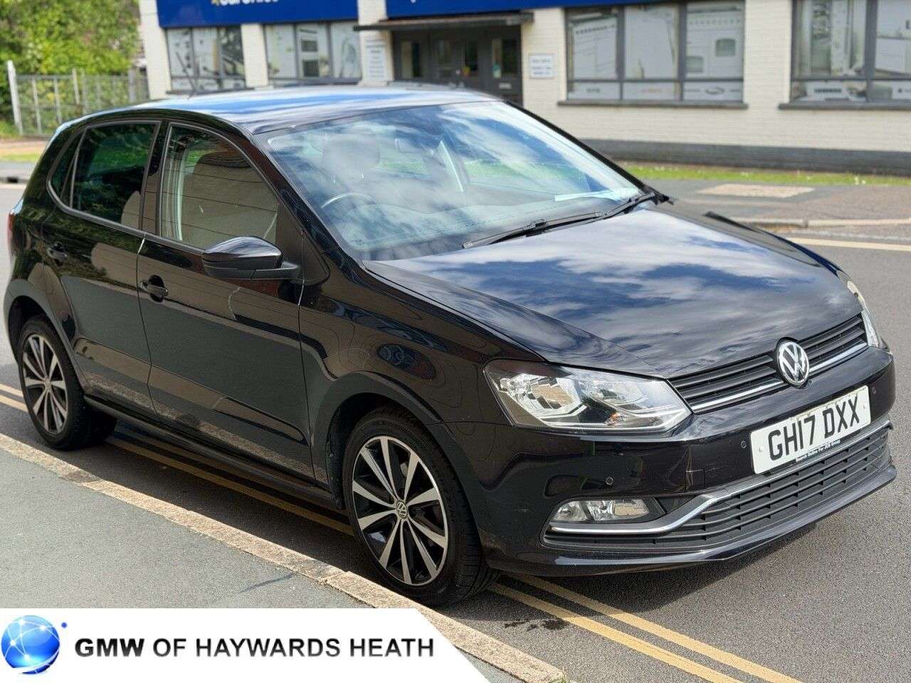A 2017 VOLKSWAGEN POLO 1.2 TSI BlueMotion Tech Match Edition Hatchback 5dr Petrol Manual Euro 6 (s A 2017 VOLKSWAGEN POLO 1.2 TSI BlueMotion Tech Match Edition Hatchback 5dr Petrol Manual Euro 6 (s