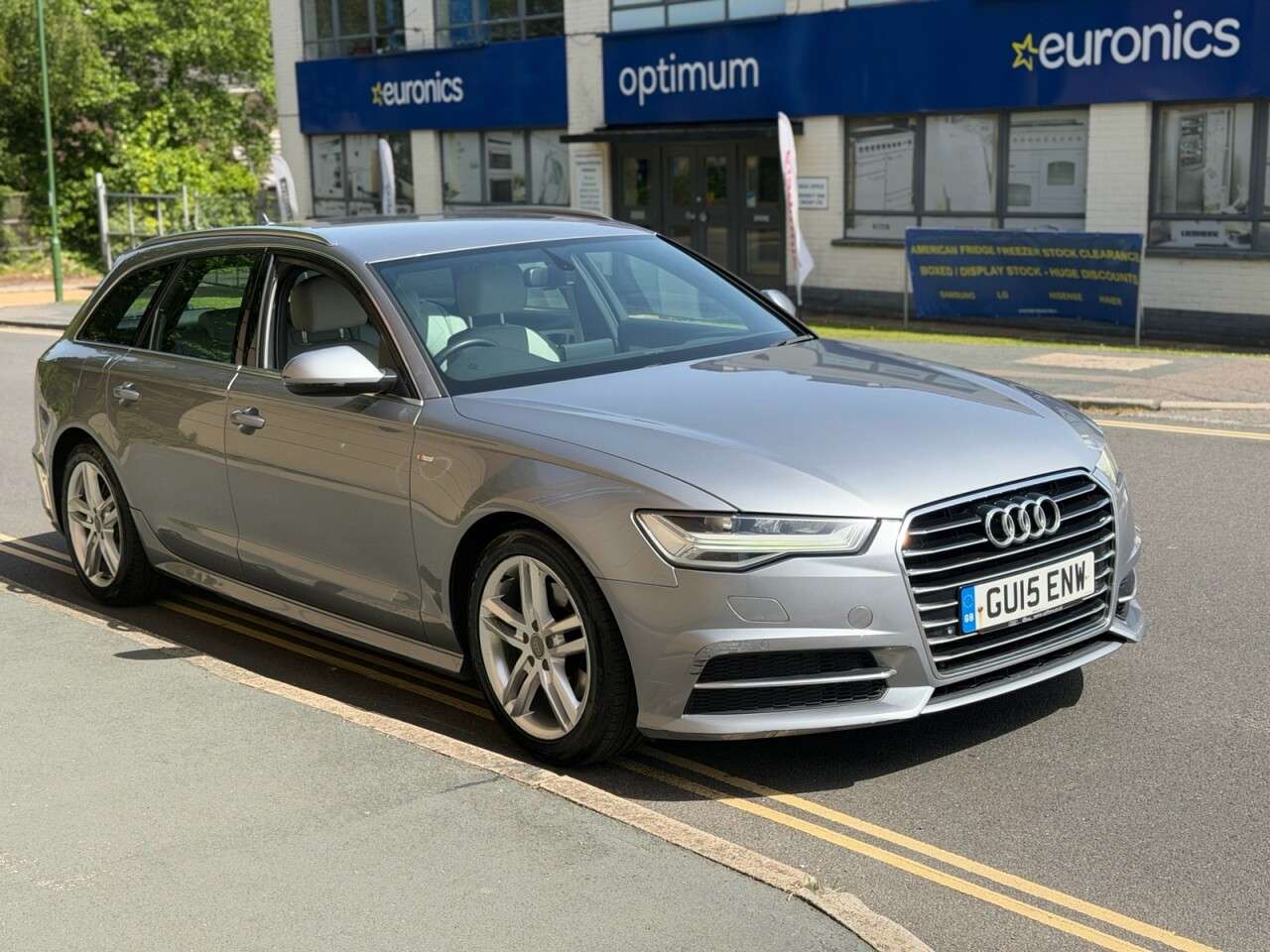 A 2015 AUDI A6 AVANT 2.0 TDI ultra S line Estate 5dr Diesel S Tronic Euro 6 (s/s) (190 ps) A 2015 AUDI A6 AVANT 2.0 TDI ultra S line Estate 5dr Diesel S Tronic Euro 6 (s/s) (190 ps)