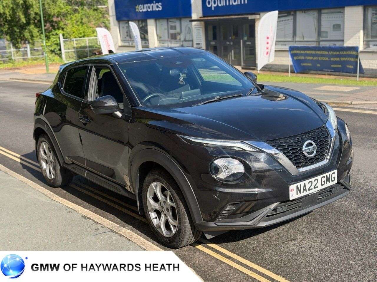 A 2022 NISSAN JUKE 1.0 DIG-T N-Connecta SUV 5dr Petrol Manual Euro 6 (s/s) (114 ps) A 2022 NISSAN JUKE 1.0 DIG-T N-Connecta SUV 5dr Petrol Manual Euro 6 (s/s) (114 ps)