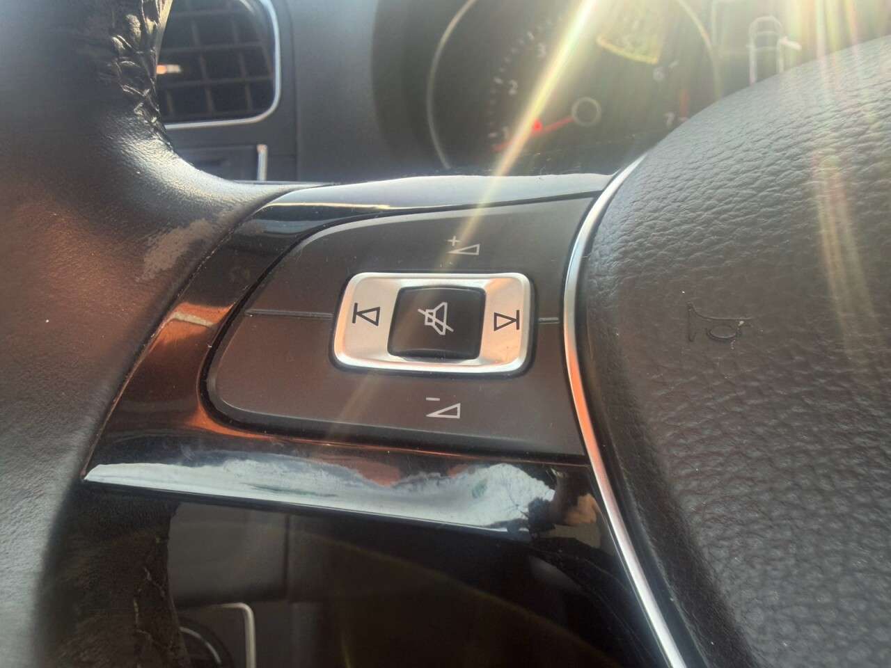 2015 VOLKSWAGEN POLO 2015 VOLKSWAGEN POLO