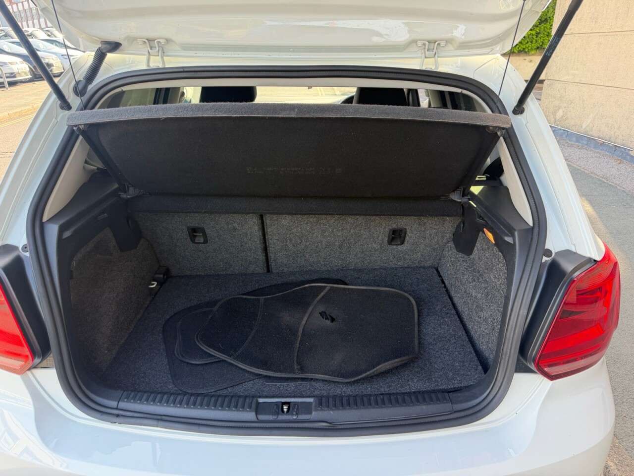 2015 VOLKSWAGEN POLO 2015 VOLKSWAGEN POLO