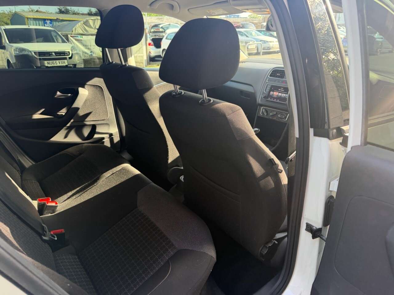 2015 VOLKSWAGEN POLO 2015 VOLKSWAGEN POLO