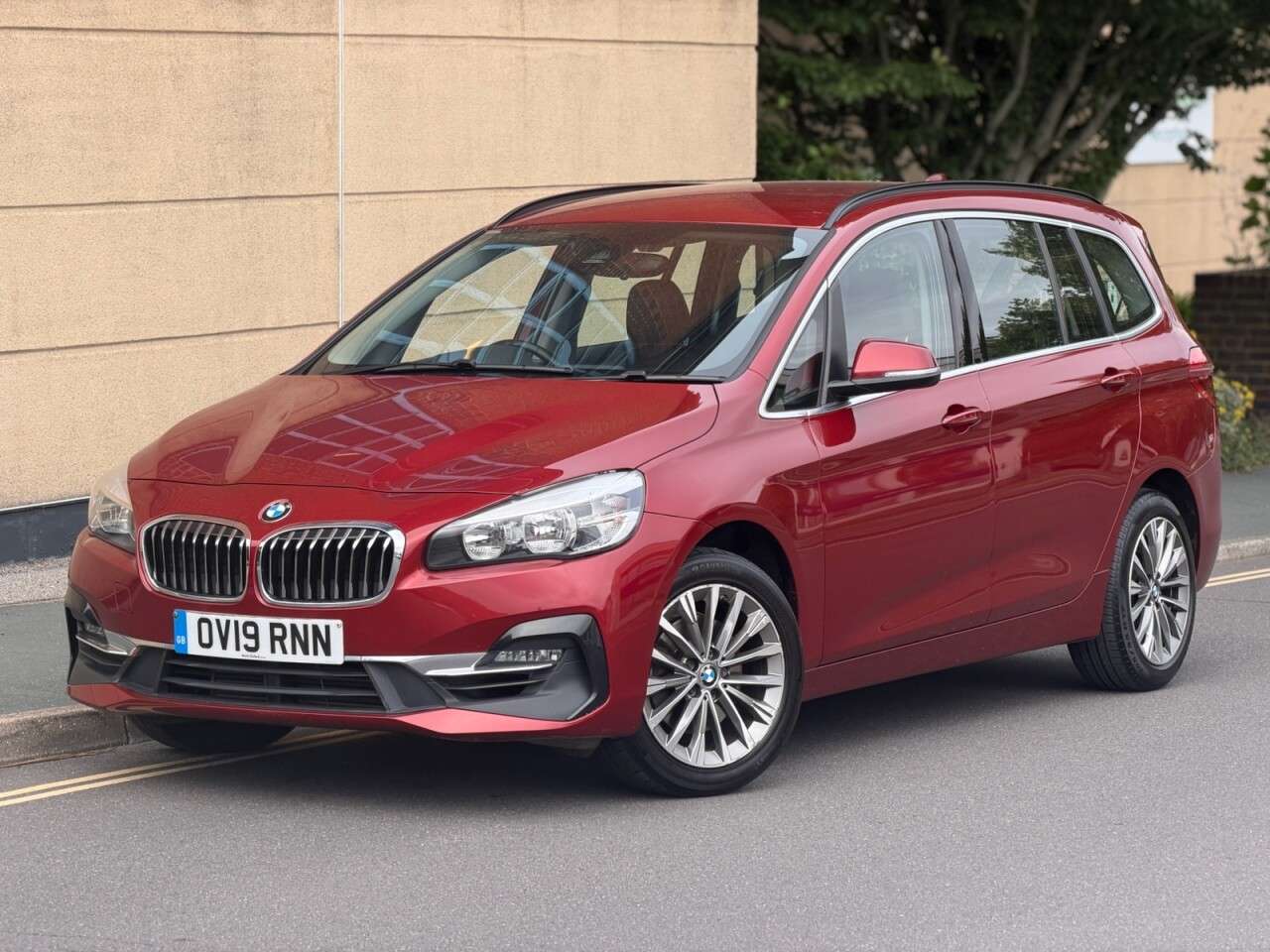 A 2019 BMW 2 SERIES GRAN TOURER 1.5 218i Luxury MPV 5dr Petrol Manual Euro 6 (s/s) (140 ps) A 2019 BMW 2 SERIES GRAN TOURER 1.5 218i Luxury MPV 5dr Petrol Manual Euro 6 (s/s) (140 ps)