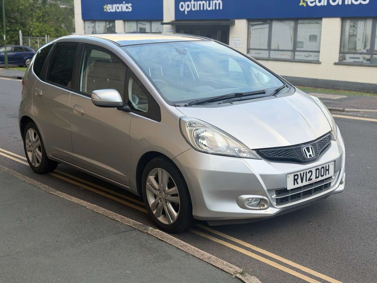 A 2012 HONDA JAZZ 1.4 i-VTEC EX-T Hatchback 5dr Petrol Manual Euro 5 (99 ps) A 2012 HONDA JAZZ 1.4 i-VTEC EX-T Hatchback 5dr Petrol Manual Euro 5 (99 ps)
