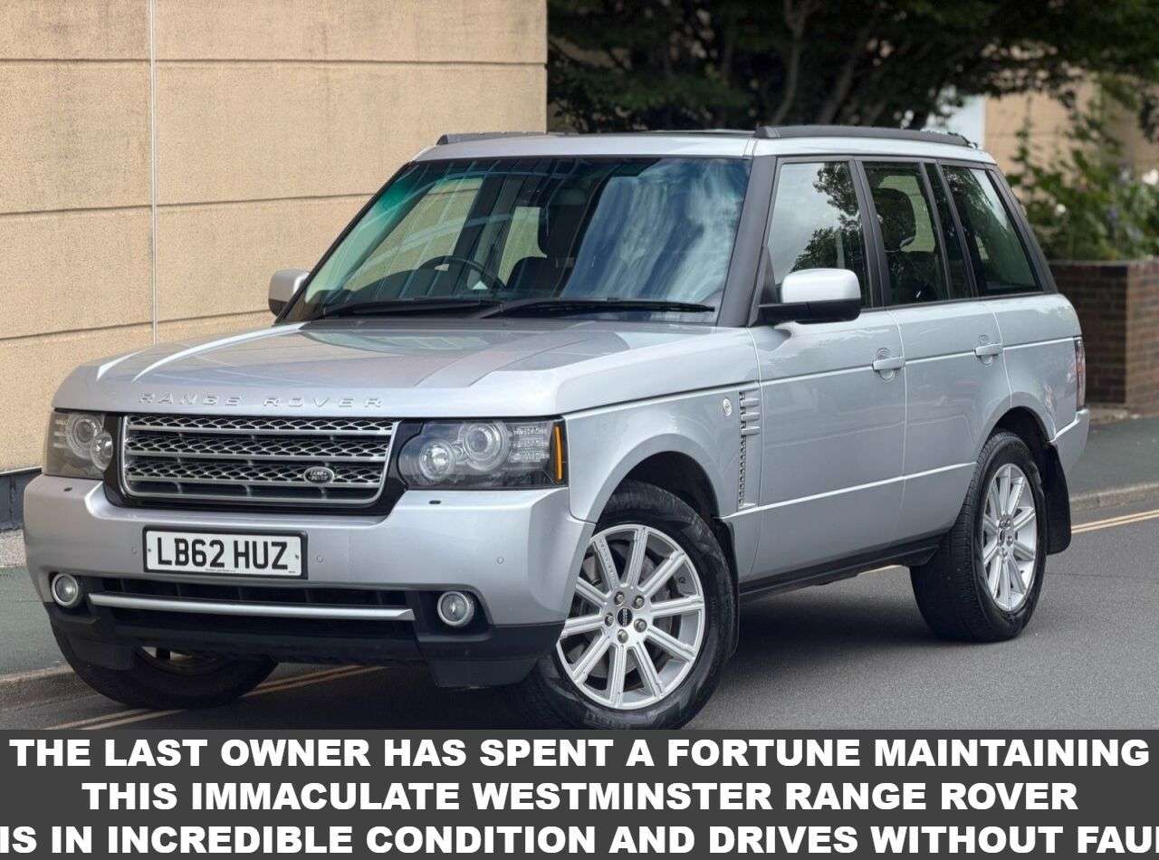 A 2013 LAND ROVER RANGE ROVER 4.4 TD V8 Westminster SUV 5dr Diesel Auto 4WD Euro 5 (313 bhp) A 2013 LAND ROVER RANGE ROVER 4.4 TD V8 Westminster SUV 5dr Diesel Auto 4WD Euro 5 (313 bhp)