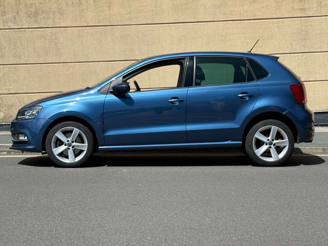 2015 VOLKSWAGEN POLO 2015 VOLKSWAGEN POLO
