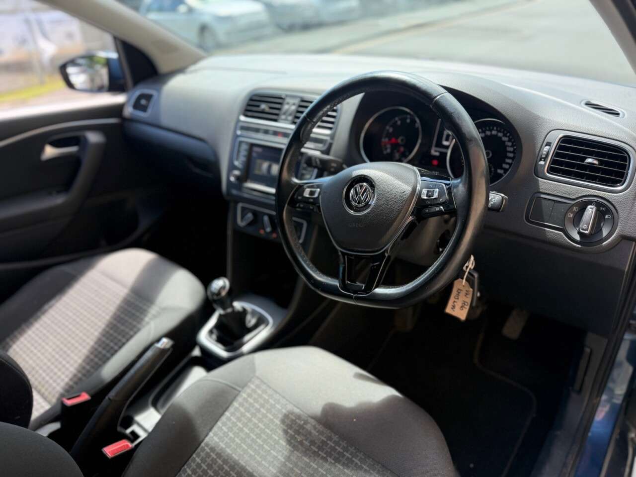 2015 VOLKSWAGEN POLO 2015 VOLKSWAGEN POLO
