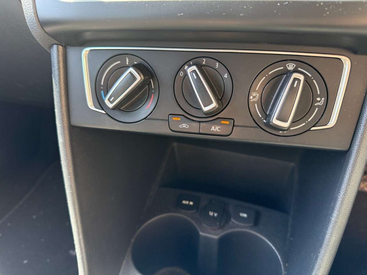 2015 VOLKSWAGEN POLO 2015 VOLKSWAGEN POLO