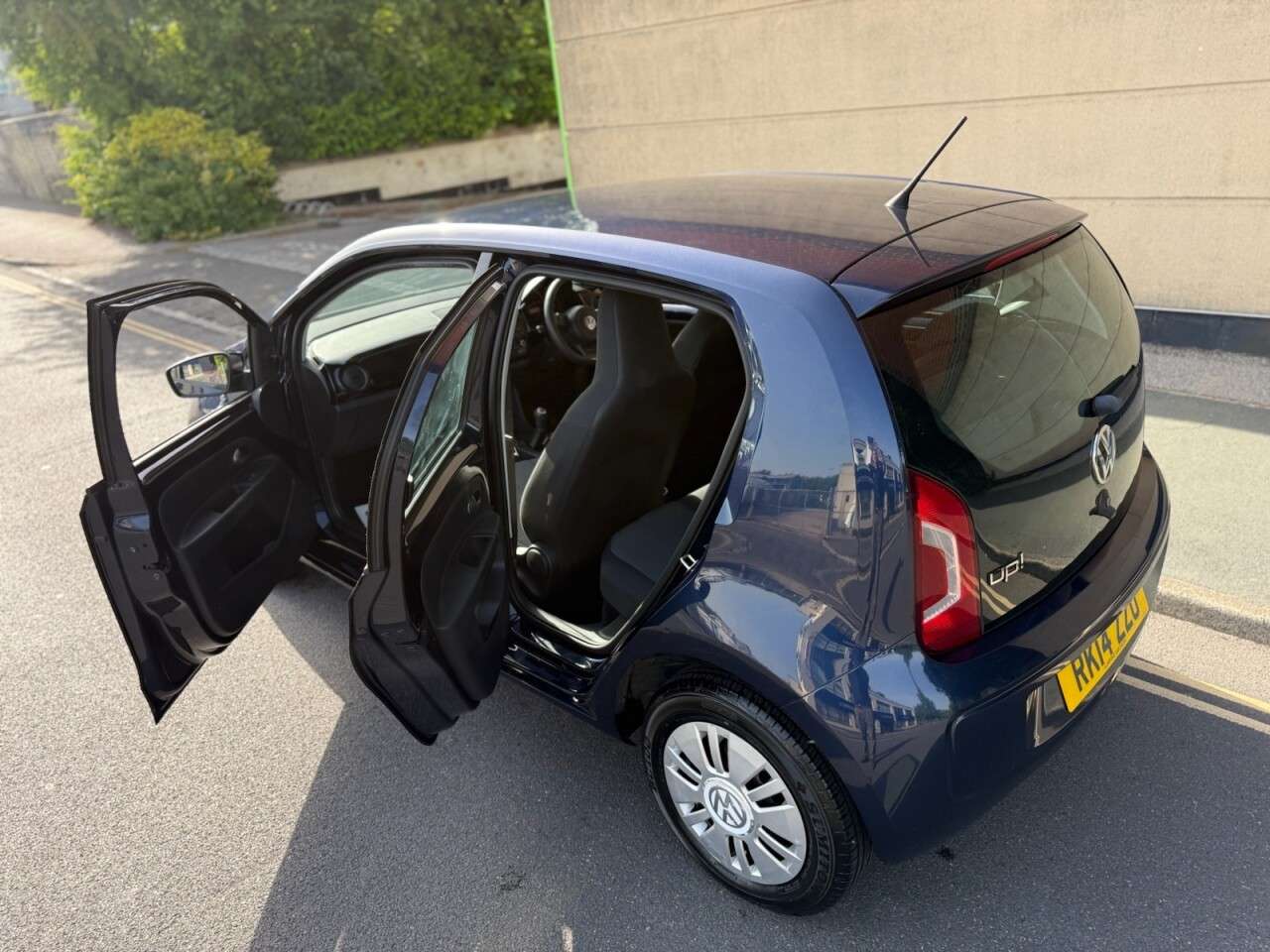 2014 VOLKSWAGEN UP! 2014 VOLKSWAGEN UP!