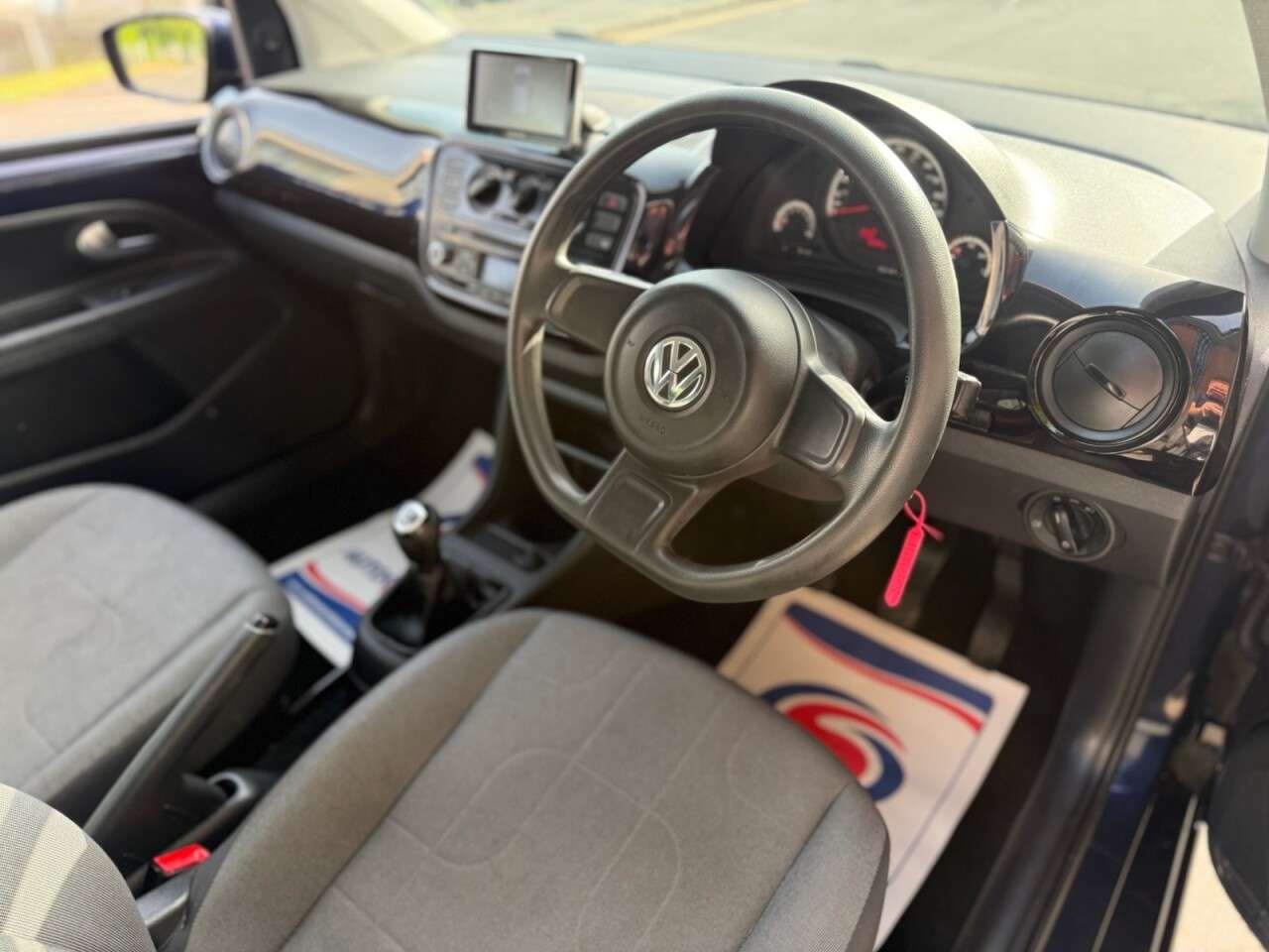 2014 VOLKSWAGEN UP! 2014 VOLKSWAGEN UP!