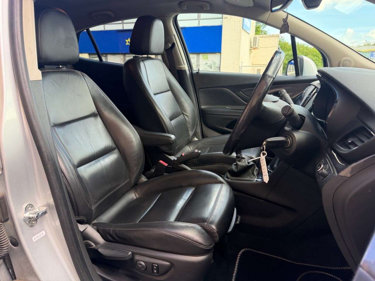 A 2019 VAUXHALL MOKKA X 1.4i Turbo ecoTEC Elite SUV 5dr Petrol Manual Euro 6 (s/s) (140 ps) A 2019 VAUXHALL MOKKA X 1.4i Turbo ecoTEC Elite SUV 5dr Petrol Manual Euro 6 (s/s) (140 ps)