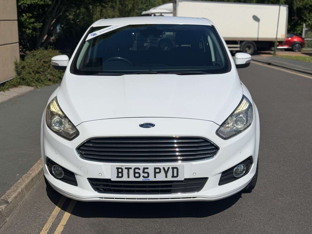 A 2015 FORD S-MAX 2.0 TDCi Titanium MPV 5dr Diesel Powershift Euro 6 (s/s) (150 ps) A 2015 FORD S-MAX 2.0 TDCi Titanium MPV 5dr Diesel Powershift Euro 6 (s/s) (150 ps)