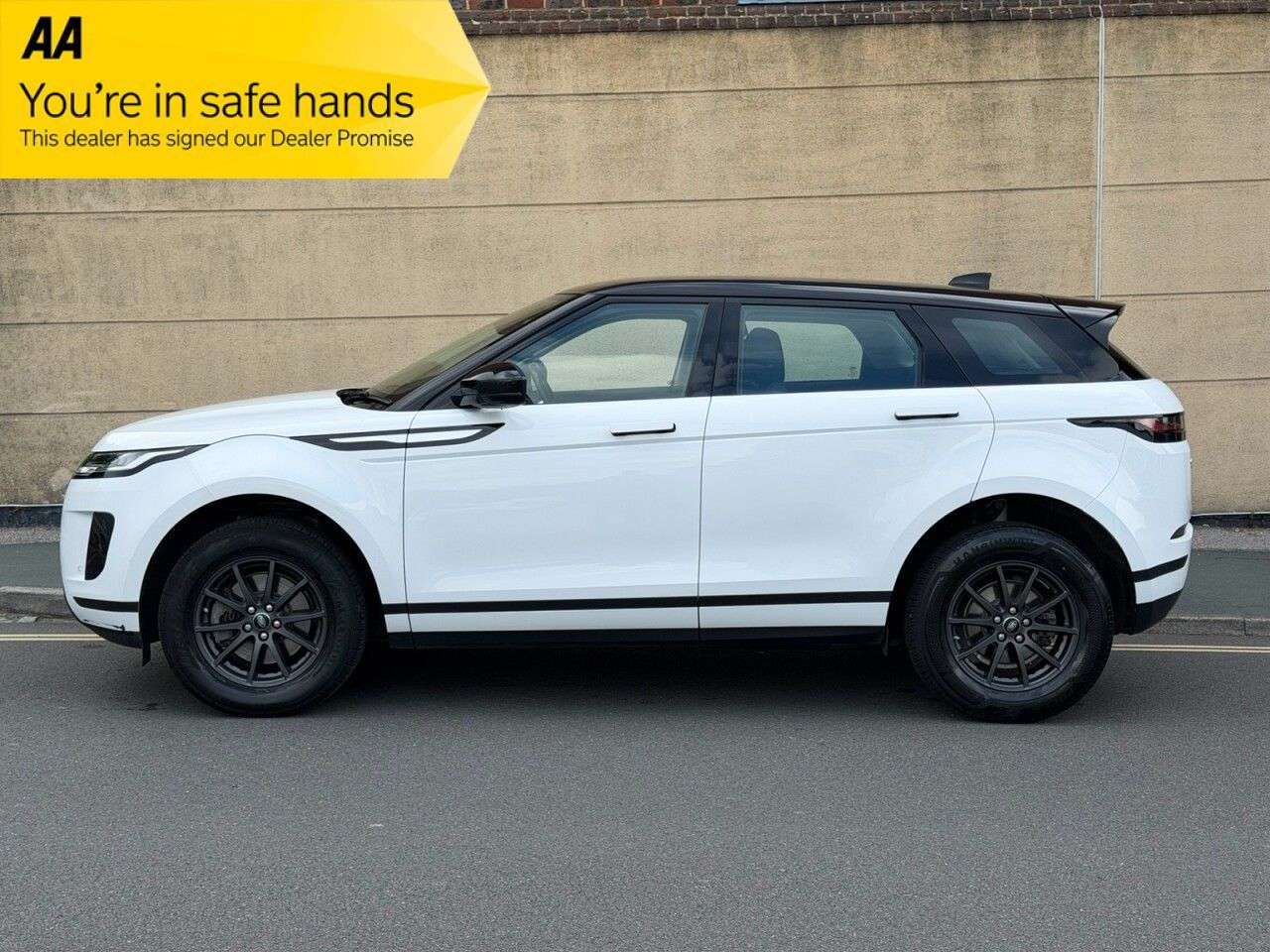 2019 LAND ROVER RANGE ROVER EVOQUE 2019 LAND ROVER RANGE ROVER EVOQUE
