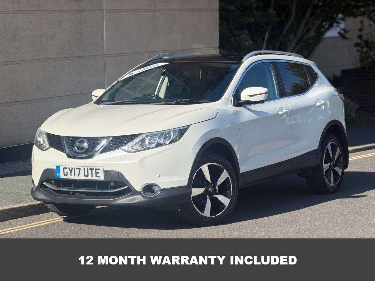 A 2017 NISSAN QASHQAI 1.2 DIG-T N-Connecta SUV 5dr Petrol Manual 2WD Euro 6 (s/s) (115 ps) A 2017 NISSAN QASHQAI 1.2 DIG-T N-Connecta SUV 5dr Petrol Manual 2WD Euro 6 (s/s) (115 ps)