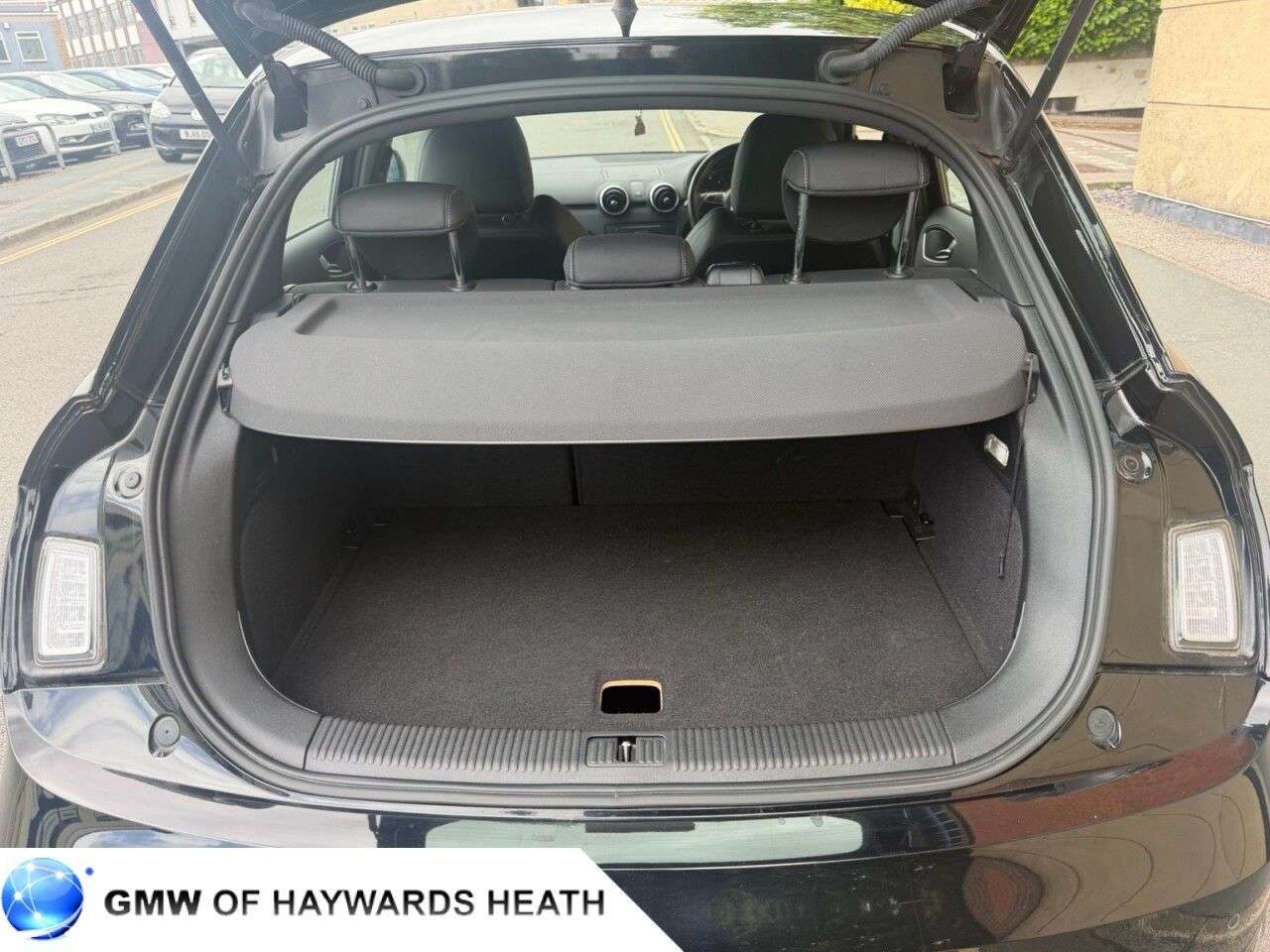 2015 AUDI A1 2015 AUDI A1