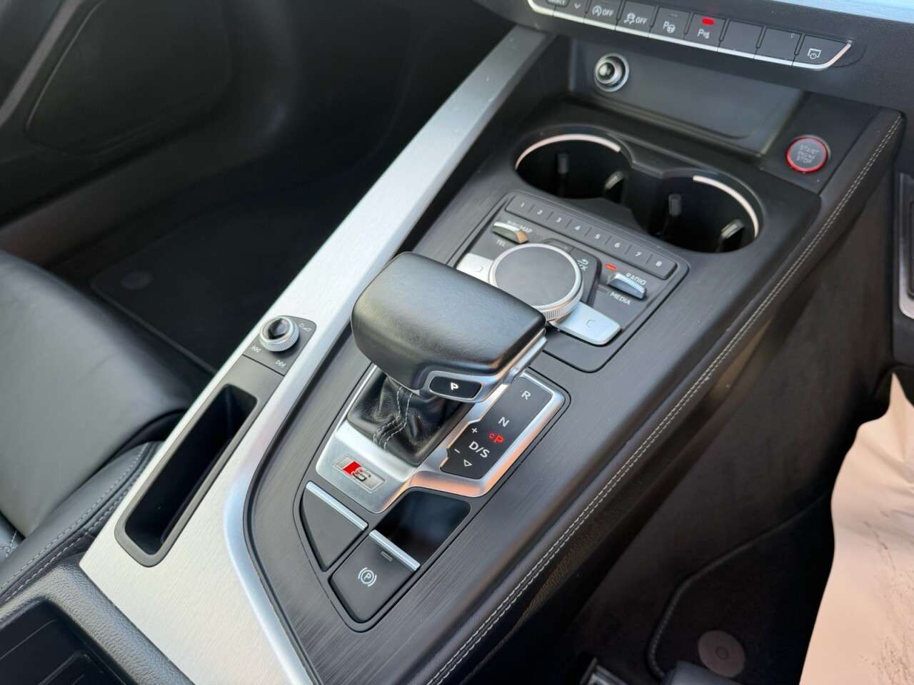 2017 AUDI S4 AVANT 2017 AUDI S4 AVANT