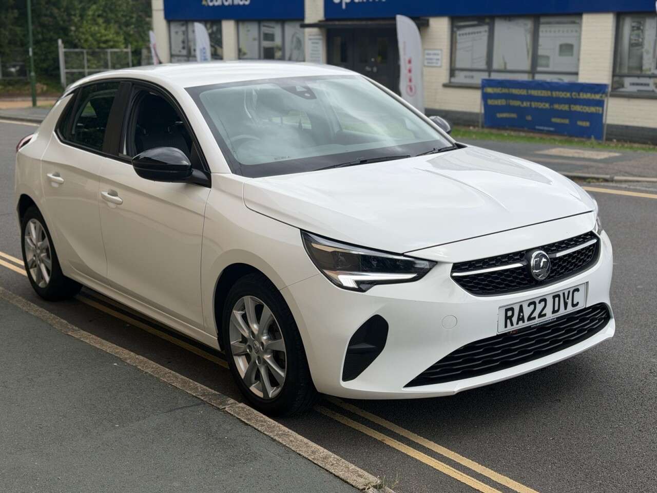 A 2022 VAUXHALL CORSA 1.2 Design Hatchback 5dr Petrol Manual Euro 6 (75 ps) A 2022 VAUXHALL CORSA 1.2 Design Hatchback 5dr Petrol Manual Euro 6 (75 ps)