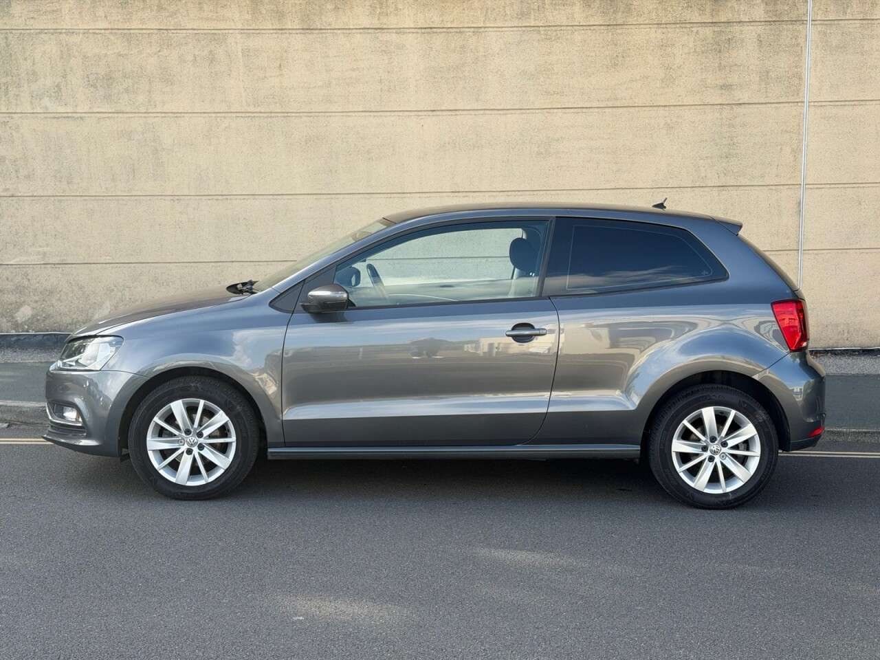 2015 VOLKSWAGEN POLO 2015 VOLKSWAGEN POLO