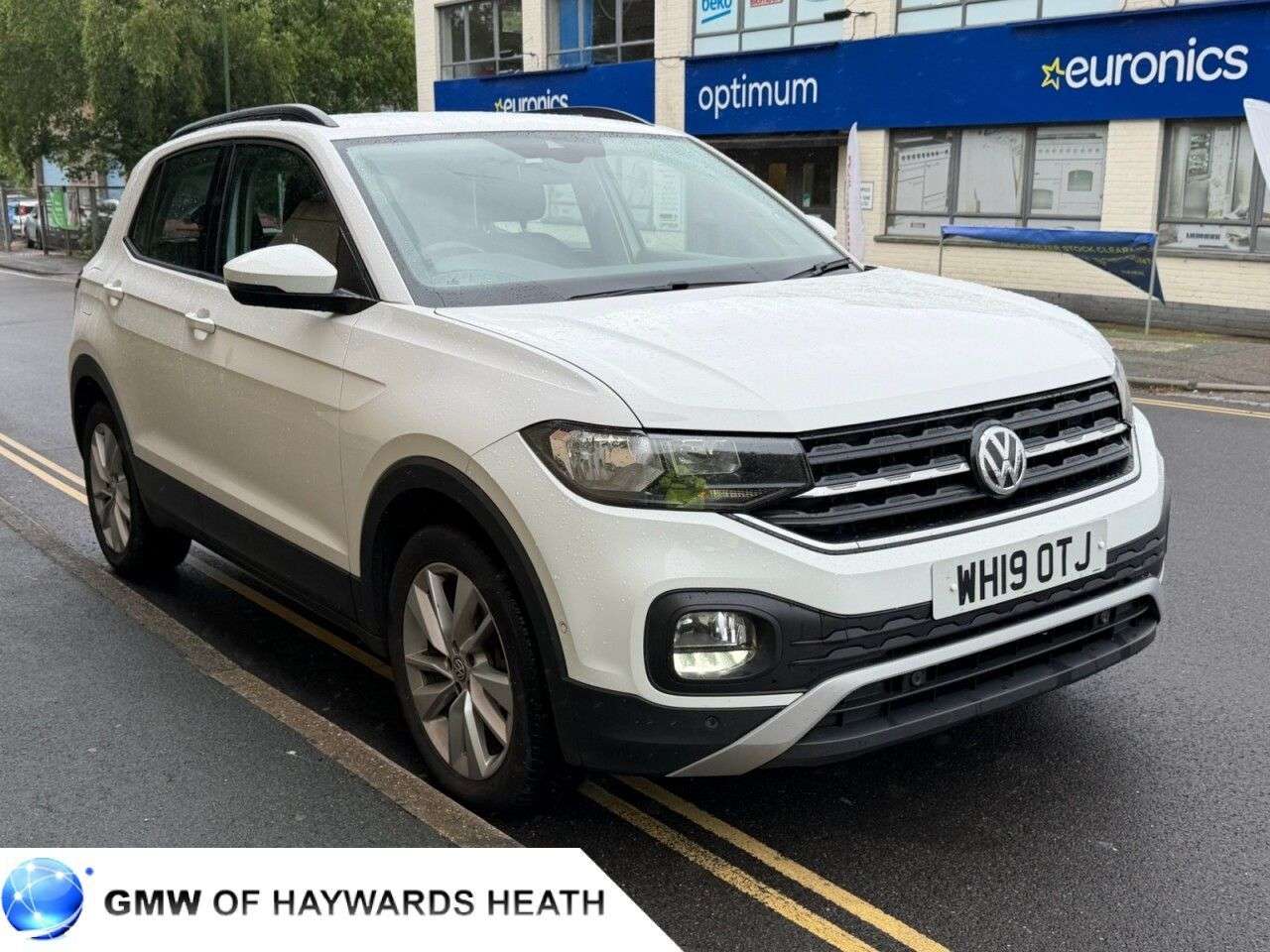 A 2019 VOLKSWAGEN T-CROSS 1.0 TSI SE SUV 5dr Petrol Manual Euro 6 (s/s) (95 ps) A 2019 VOLKSWAGEN T-CROSS 1.0 TSI SE SUV 5dr Petrol Manual Euro 6 (s/s) (95 ps)