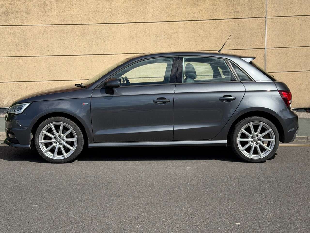 2018 AUDI A1 2018 AUDI A1