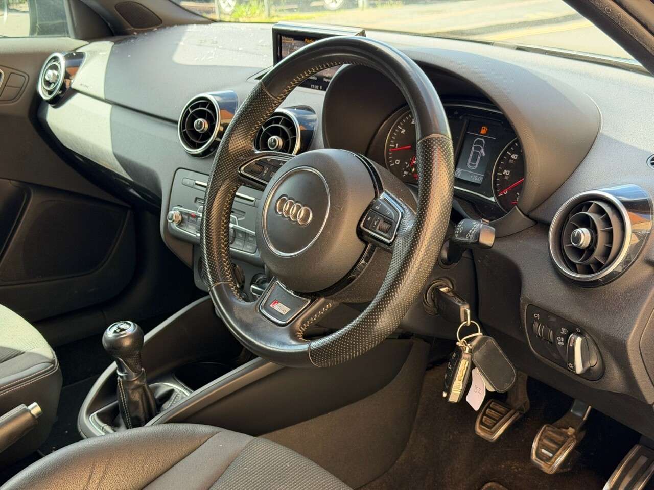 2018 AUDI A1 2018 AUDI A1