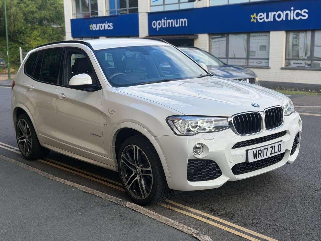 A 2017 BMW X3 2.0 20d M Sport SUV 5dr Diesel Auto xDrive Euro 6 (s/s) (190 ps) A 2017 BMW X3 2.0 20d M Sport SUV 5dr Diesel Auto xDrive Euro 6 (s/s) (190 ps)