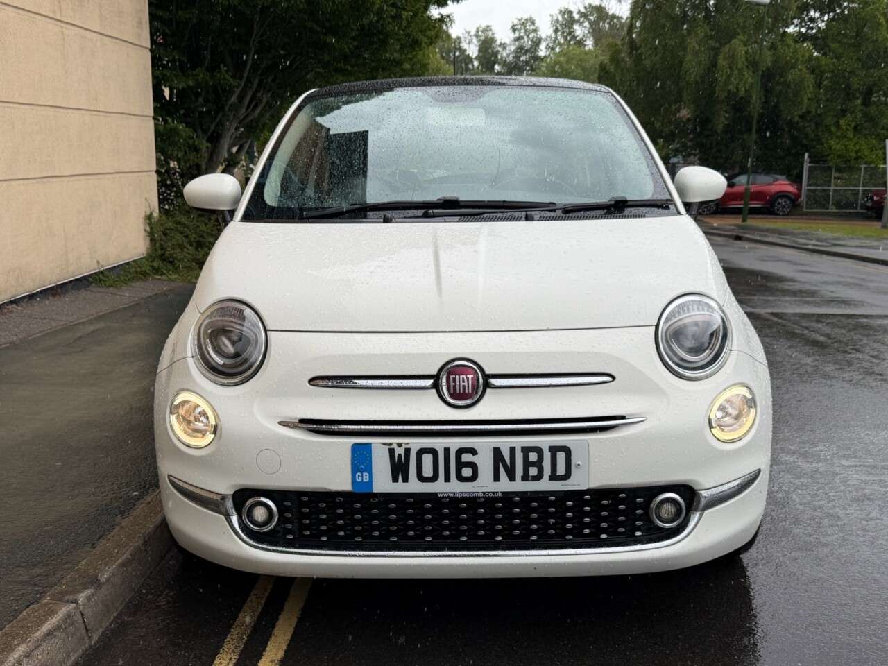 A 2016 FIAT 500 1.2 Lounge Hatchback 3dr Petrol Manual Euro 6 (s/s) (69 bhp) A 2016 FIAT 500 1.2 Lounge Hatchback 3dr Petrol Manual Euro 6 (s/s) (69 bhp)
