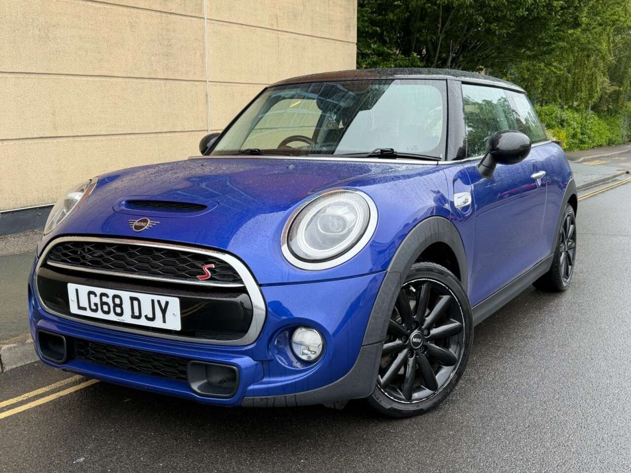 A 2018 MINI HATCH 2.0 Cooper S Hatchback 3dr Petrol Steptronic Euro 6 (s/s) (192 ps) A 2018 MINI HATCH 2.0 Cooper S Hatchback 3dr Petrol Steptronic Euro 6 (s/s) (192 ps)