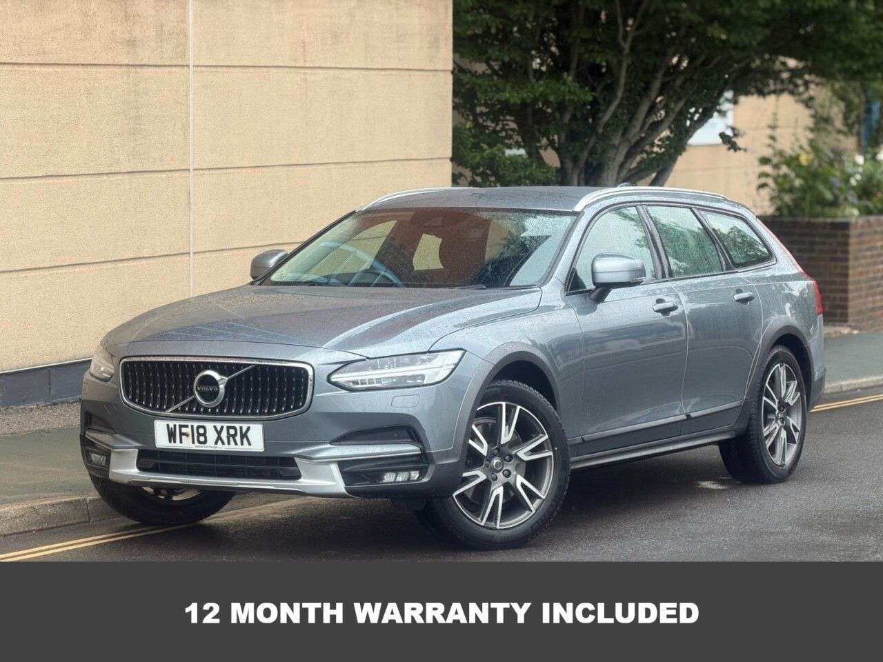 A 2018 VOLVO V90 CROSS COUNTRY 2.0 T6 Pro Estate 5dr Petrol Auto AWD Euro 6 (s/s) (310 ps) A 2018 VOLVO V90 CROSS COUNTRY 2.0 T6 Pro Estate 5dr Petrol Auto AWD Euro 6 (s/s) (310 ps)