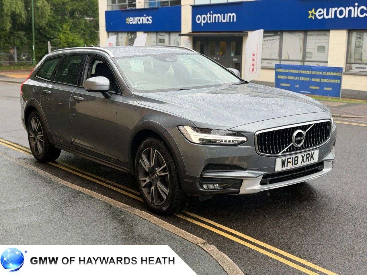 A 2018 VOLVO V90 CROSS COUNTRY 2.0 T6 Pro Estate 5dr Petrol Auto AWD Euro 6 (s/s) (310 ps) A 2018 VOLVO V90 CROSS COUNTRY 2.0 T6 Pro Estate 5dr Petrol Auto AWD Euro 6 (s/s) (310 ps)