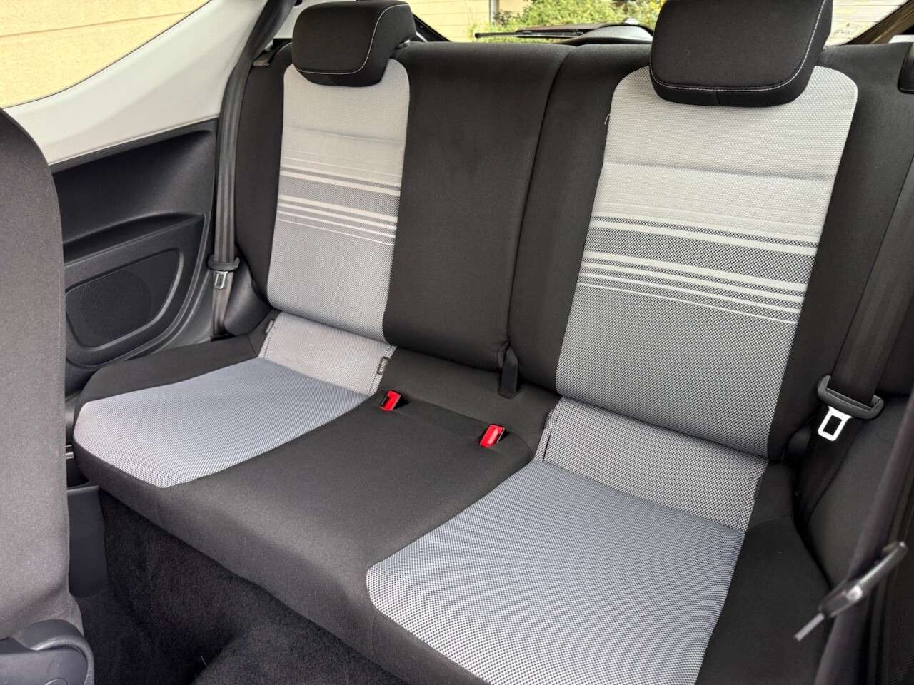 2013 VOLKSWAGEN UP! 2013 VOLKSWAGEN UP!