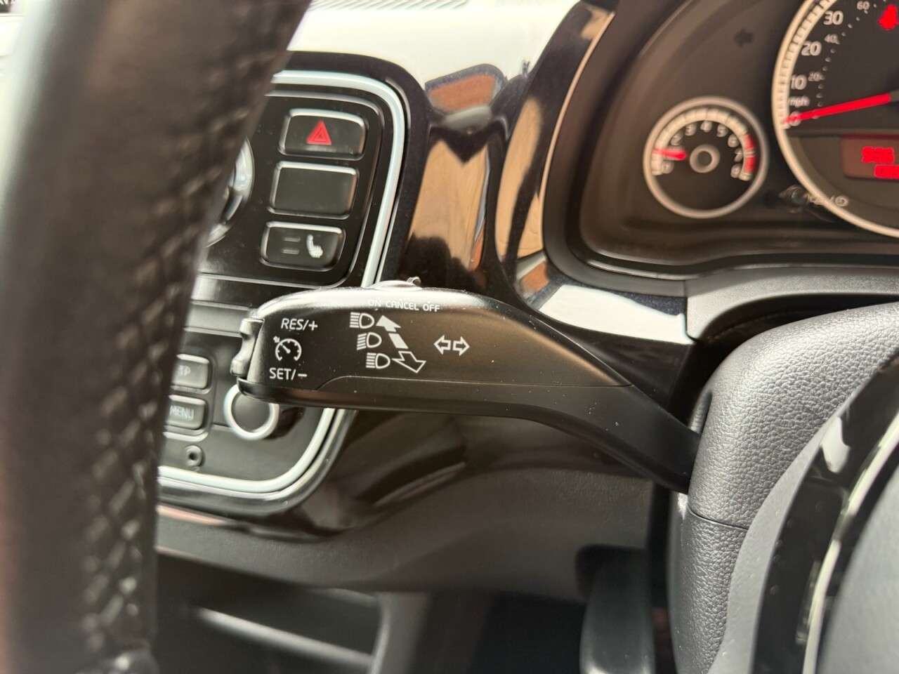 2013 VOLKSWAGEN UP! 2013 VOLKSWAGEN UP!