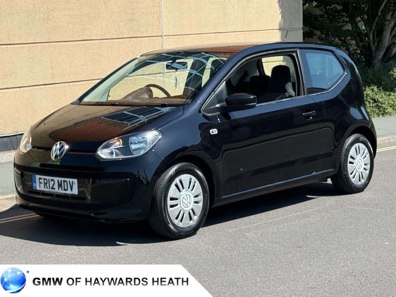 A 2012 VOLKSWAGEN UP! 1.0 BlueMotion Tech Move up! Hatchback 3dr Petrol Manual Euro 5 (s/s) (60 p A 2012 VOLKSWAGEN UP! 1.0 BlueMotion Tech Move up! Hatchback 3dr Petrol Manual Euro 5 (s/s) (60 p