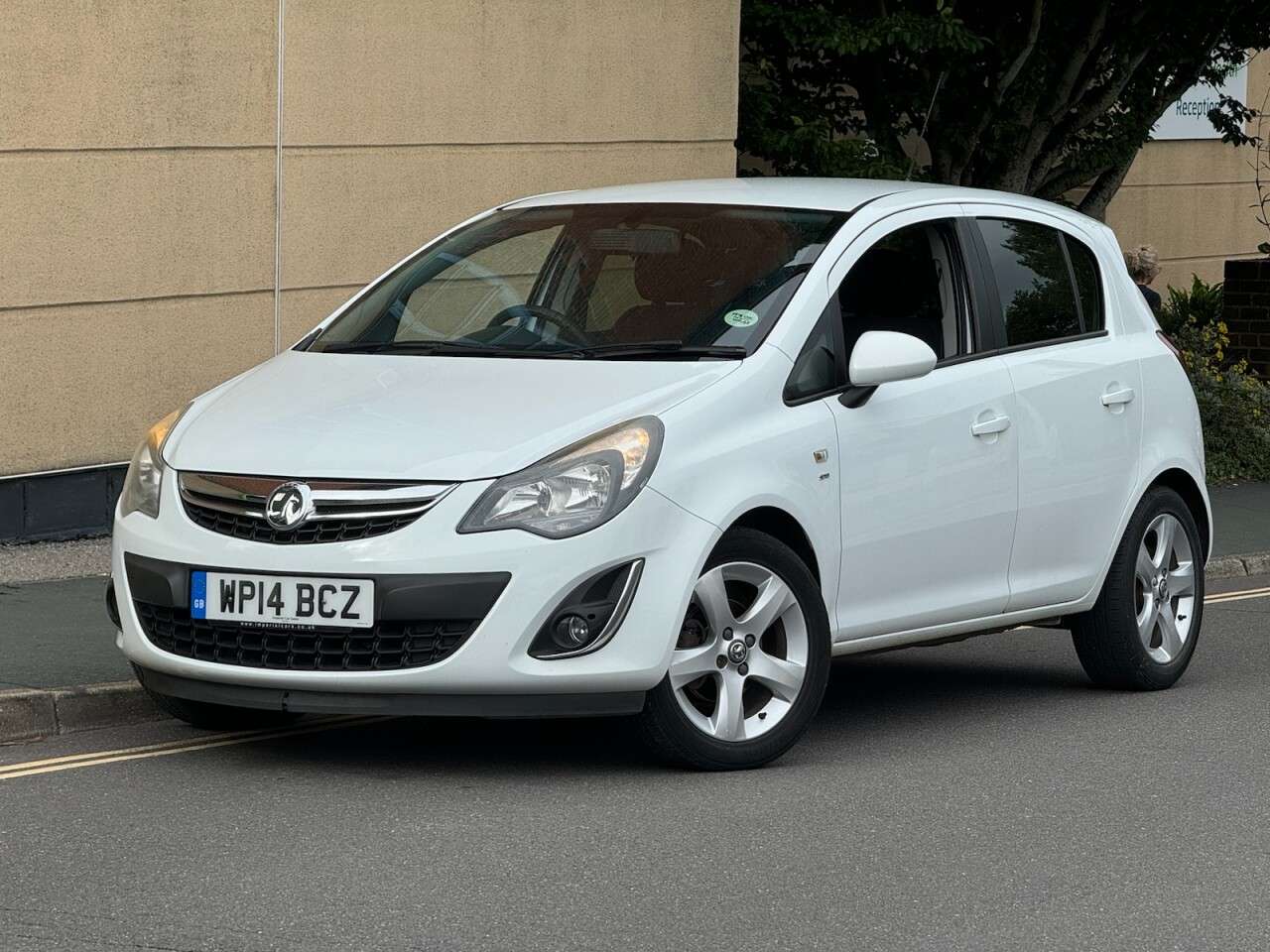A 2014 VAUXHALL CORSA 1.2i ecoFLEX 16V SXi Hatchback 5dr Petrol Manual Euro 5 (s/s) (A/C) (85 ps) A 2014 VAUXHALL CORSA 1.2i ecoFLEX 16V SXi Hatchback 5dr Petrol Manual Euro 5 (s/s) (A/C) (85 ps)