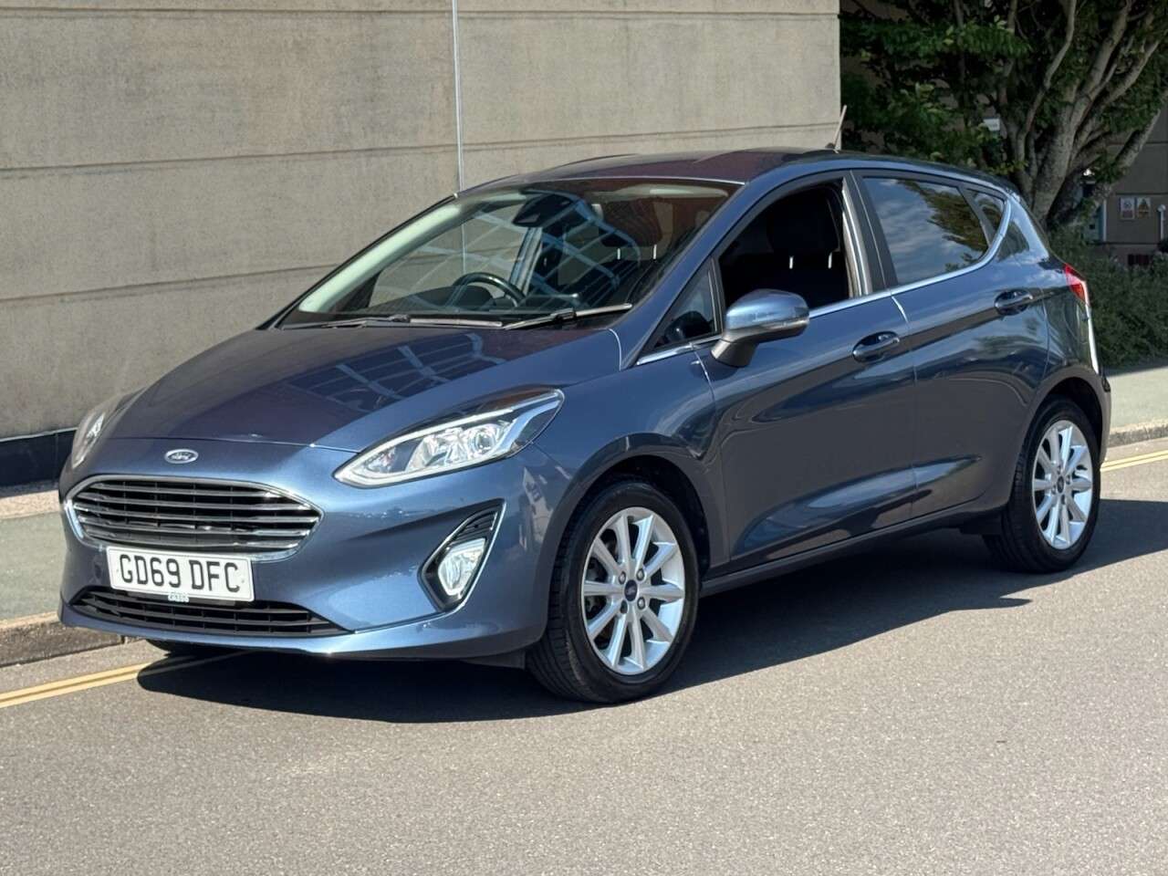 A 2020 FORD FIESTA TITANIUM A 2020 FORD FIESTA TITANIUM