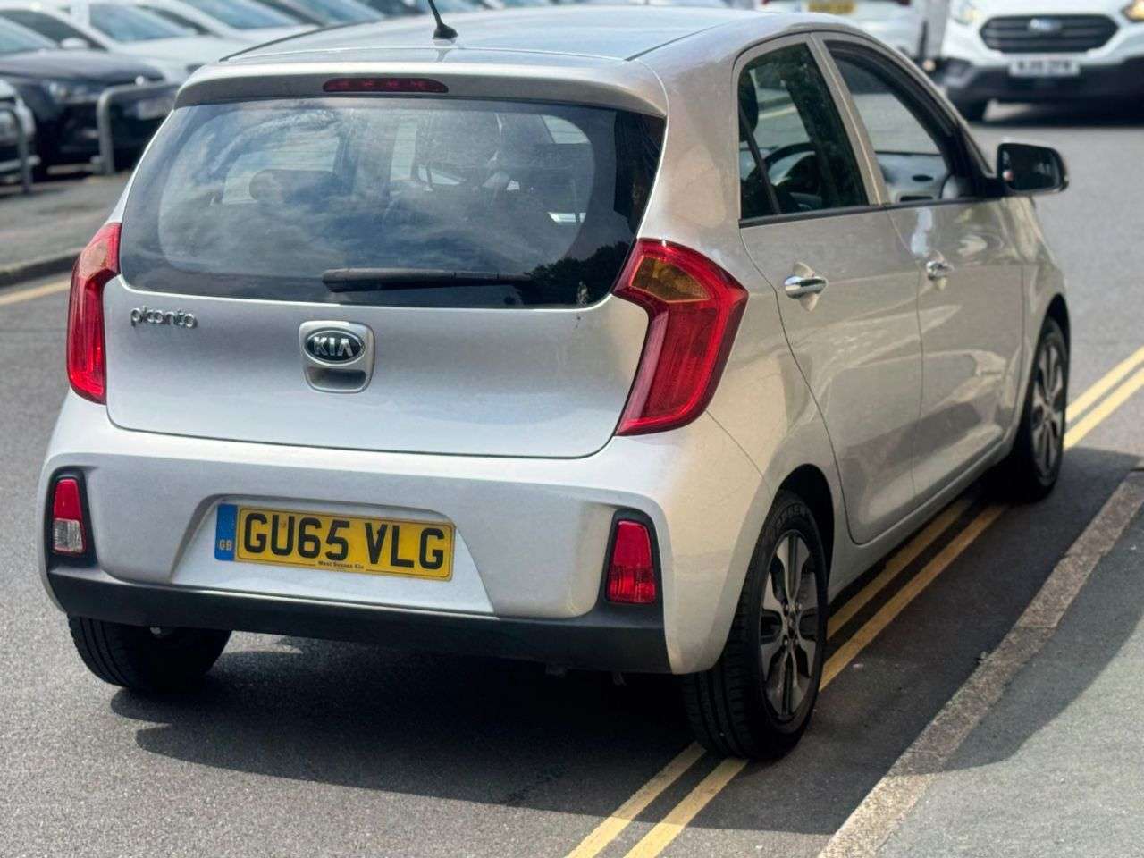 A 2015 KIA PICANTO 1.25 2 Hatchback 5dr Petrol Auto Euro 6 (84 bhp) A 2015 KIA PICANTO 1.25 2 Hatchback 5dr Petrol Auto Euro 6 (84 bhp)